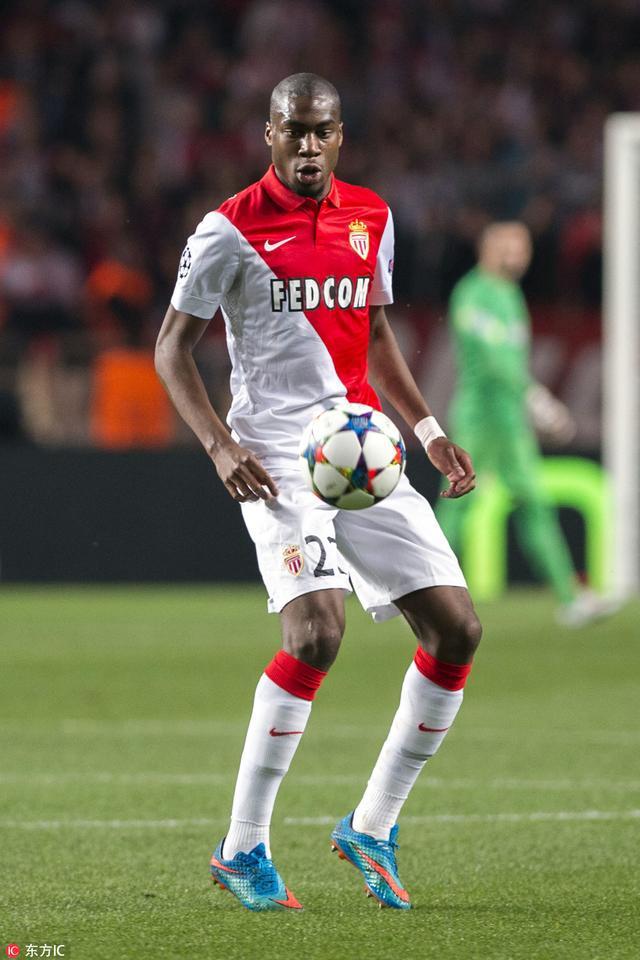 队报：德尚指控诽谤他和本泽马有矛盾的记者，本周四已开庭