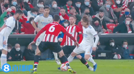 天赋！路易斯作为菜鸟教练，执教弗拉门戈仅14个月收获5冠