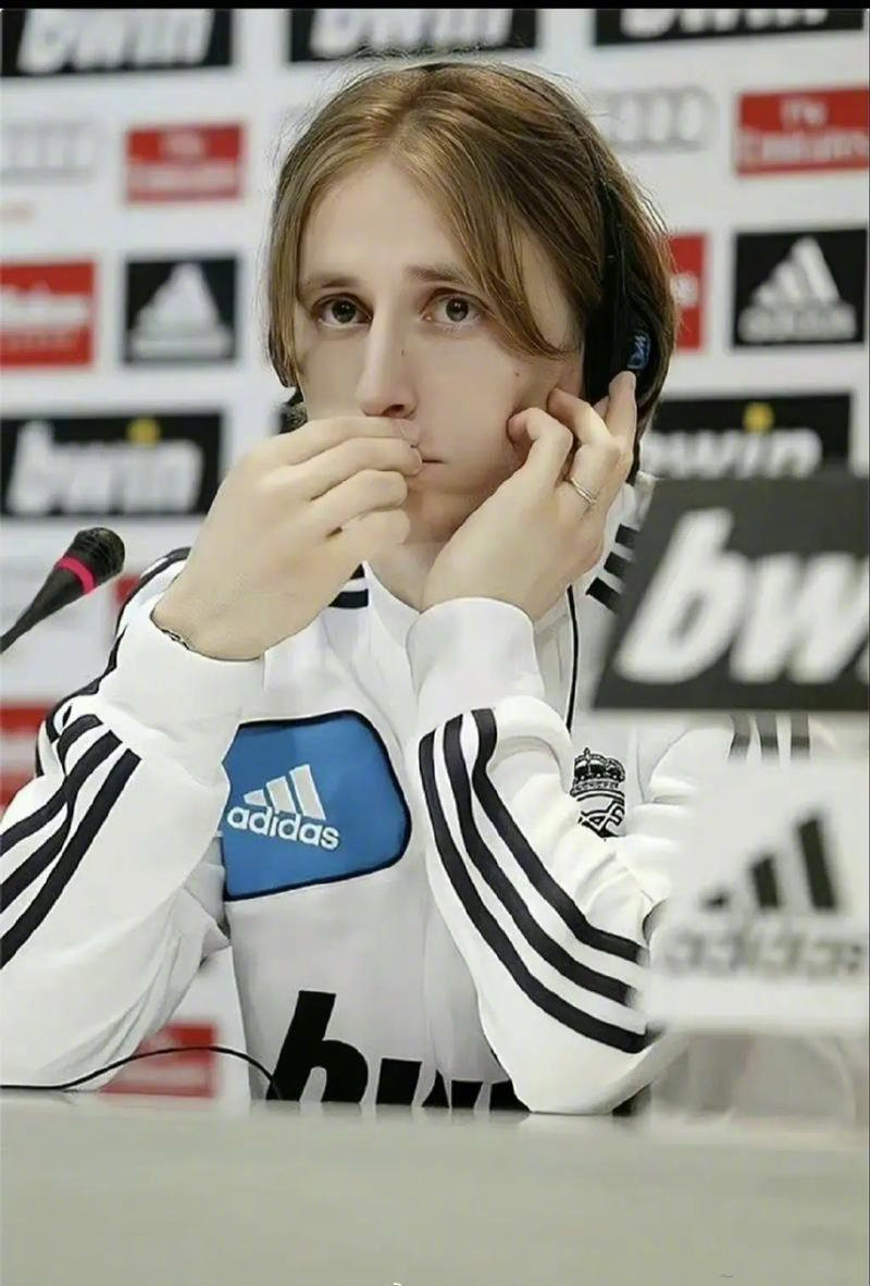 NBA常规赛战报：快船客场险胜雷霆,