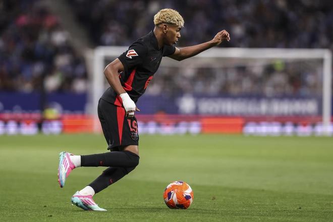 “200俱乐部”！里弗斯过去6场比赛场均33分5.8助攻