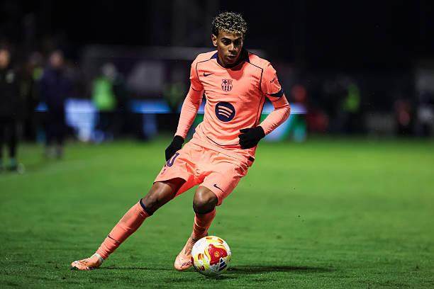 胡明轩拿下26分错失绝杀，澳大利亚全队安慰胡明轩